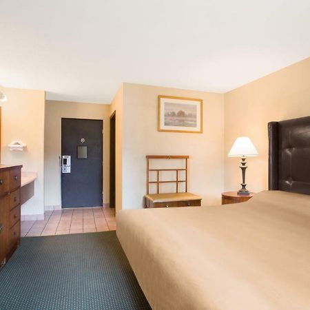 Knights Inn Endwell Zewnętrze zdjęcie